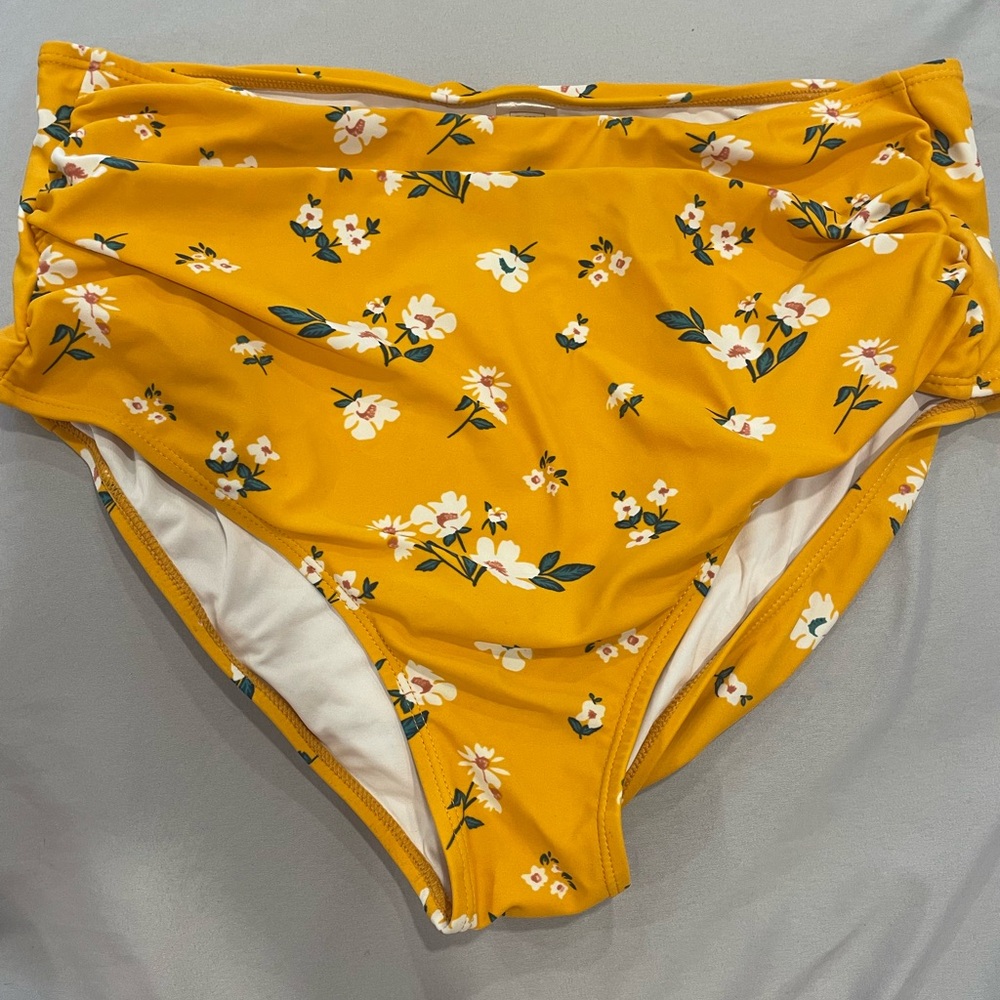 Coral Reef Barefoot Bottom Swim suit size L